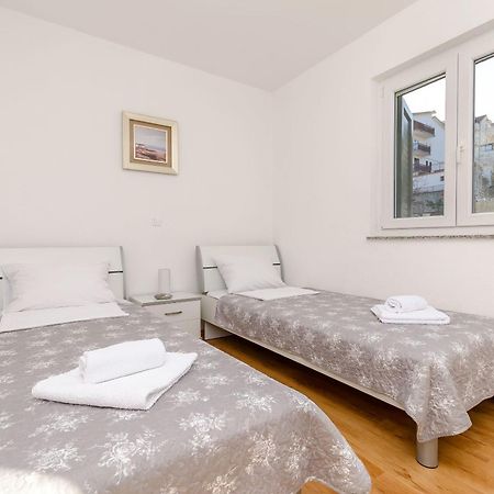 Apartments Mia Trogir Exterior photo