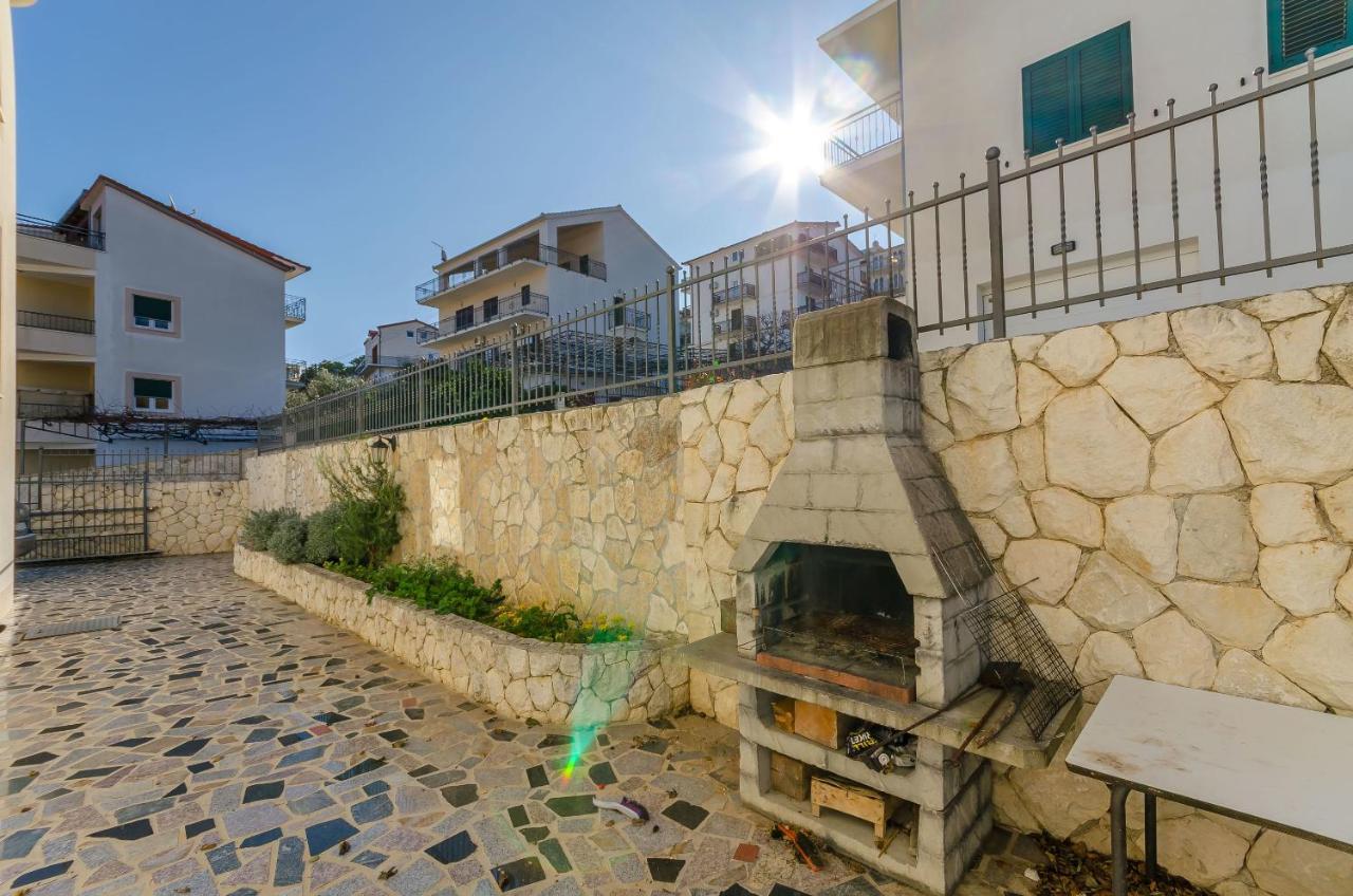 Apartments Mia Trogir Exterior photo