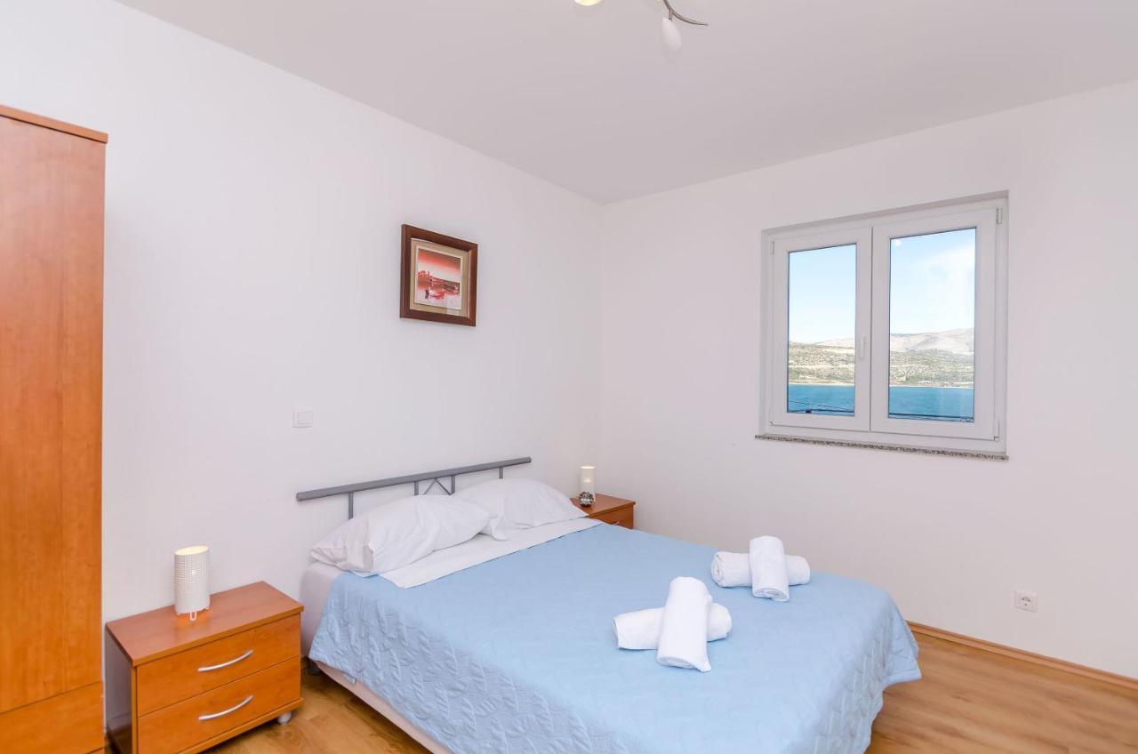 Apartments Mia Trogir Exterior photo