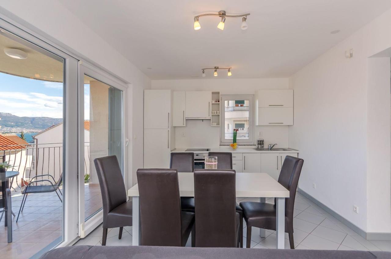 Apartments Mia Trogir Exterior photo